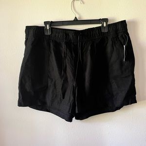 GAP Black elastic waist Linen blend shorts with Size XL NWT